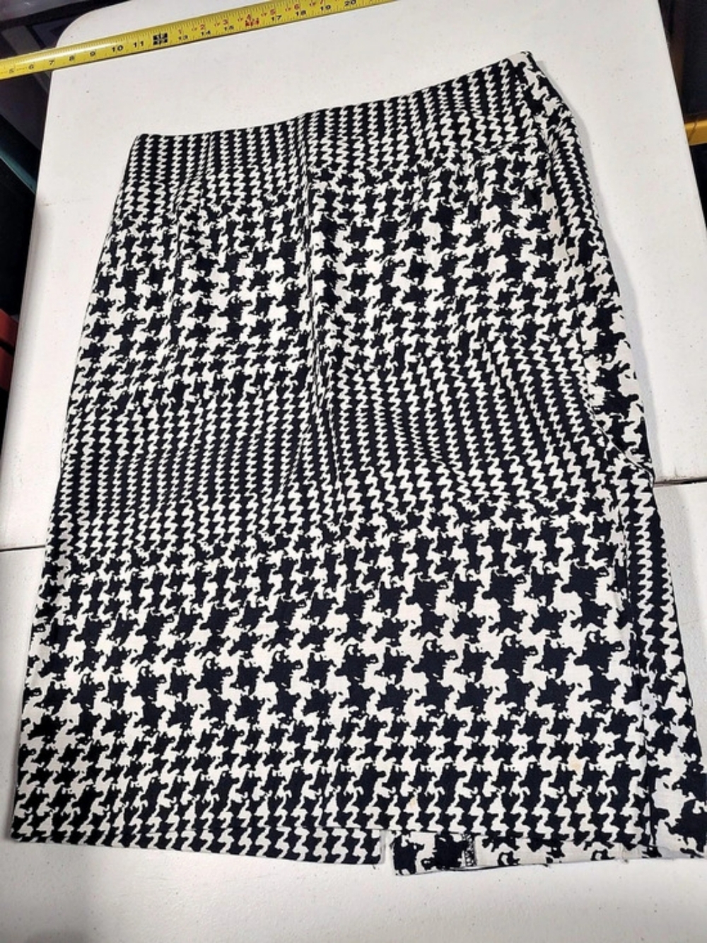 Worthington Houndstooth Mini Skirt in Black & White Size 4
